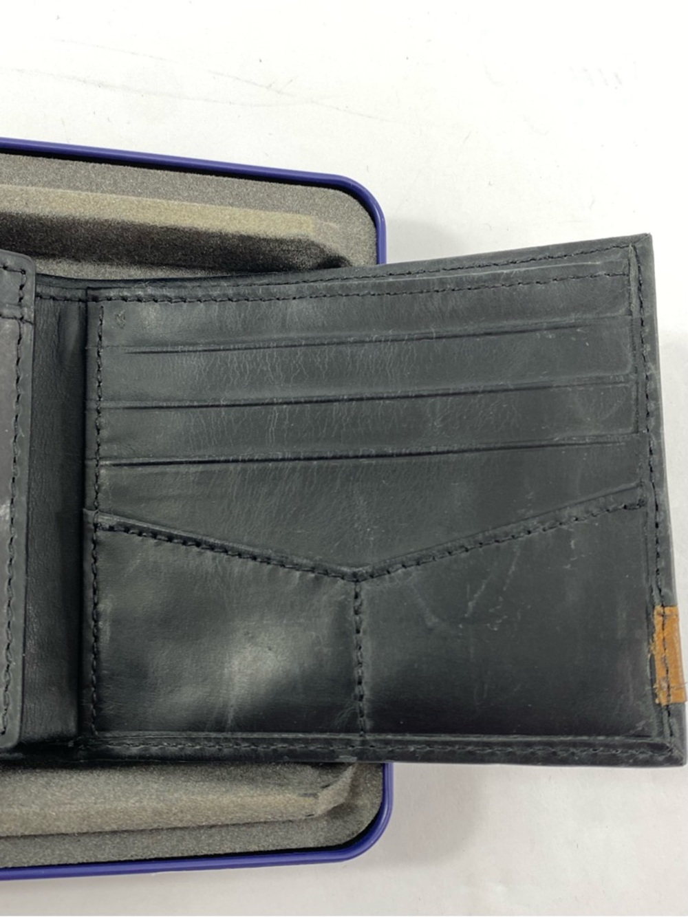 Fossil Classic Men's Black & Tan Genuine Leather Bifold With Flip ID Wallet NWT - Picture 5 of 13